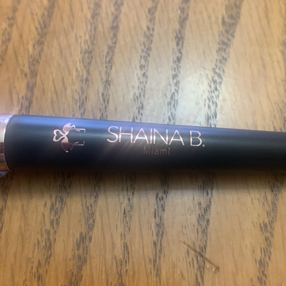 Shaina B Miami Contour Brush - Picture 3 of 5